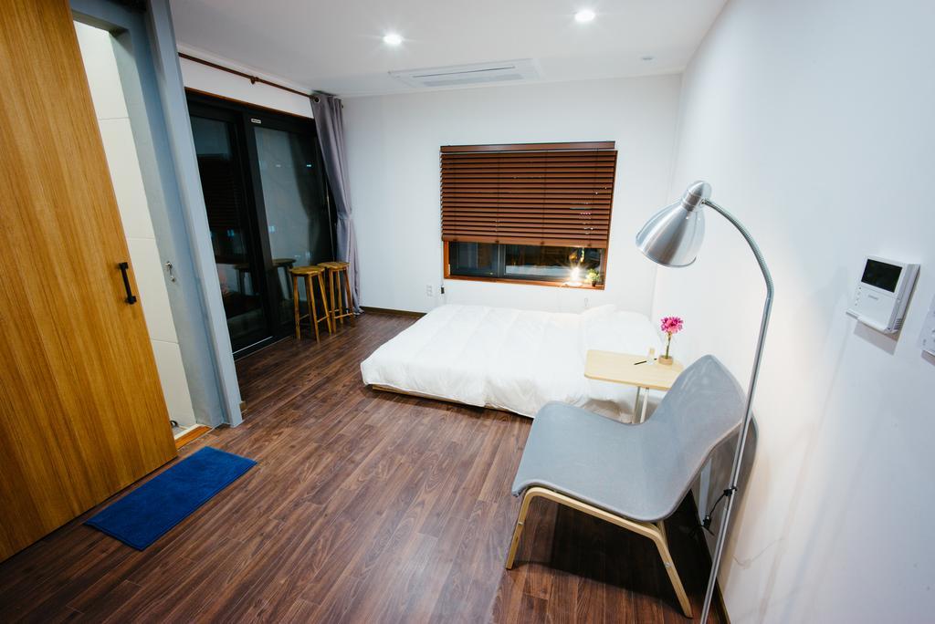 Morning Dew Guesthouse Пусан Екстериор снимка