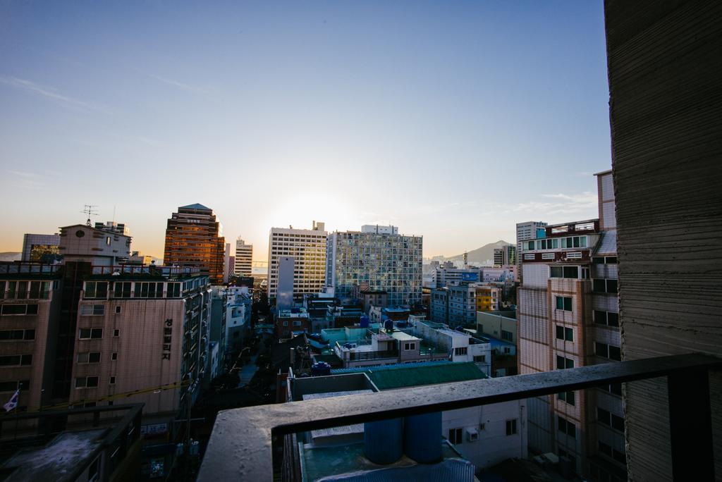 Morning Dew Guesthouse Пусан Екстериор снимка