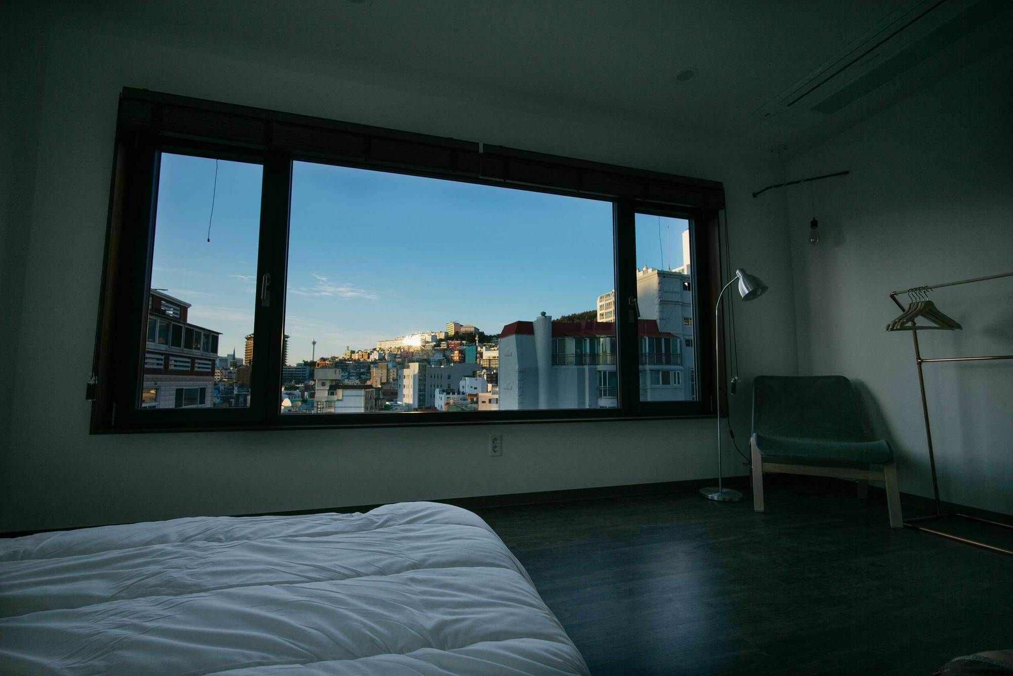 Morning Dew Guesthouse Пусан Екстериор снимка